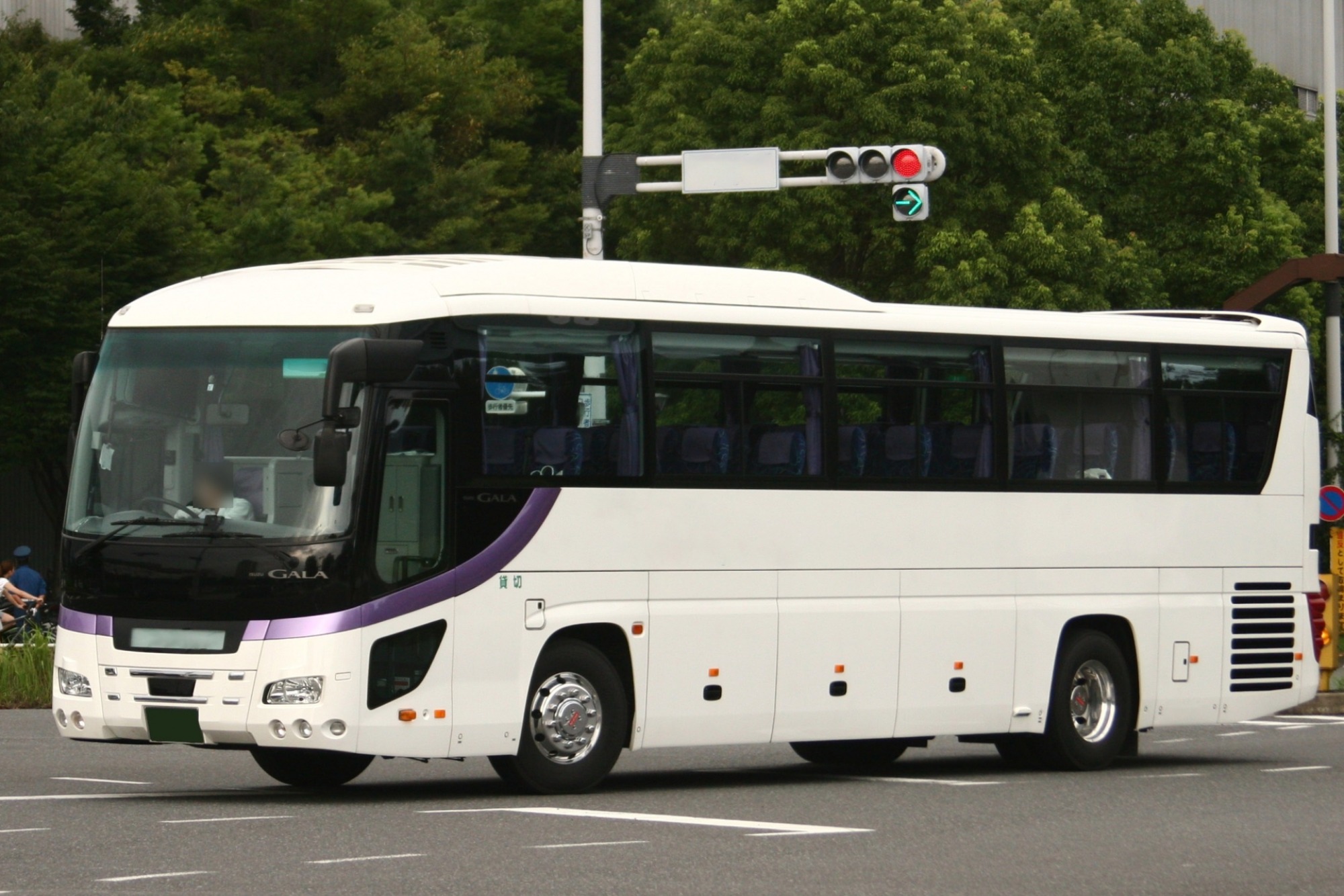 トラストの求人